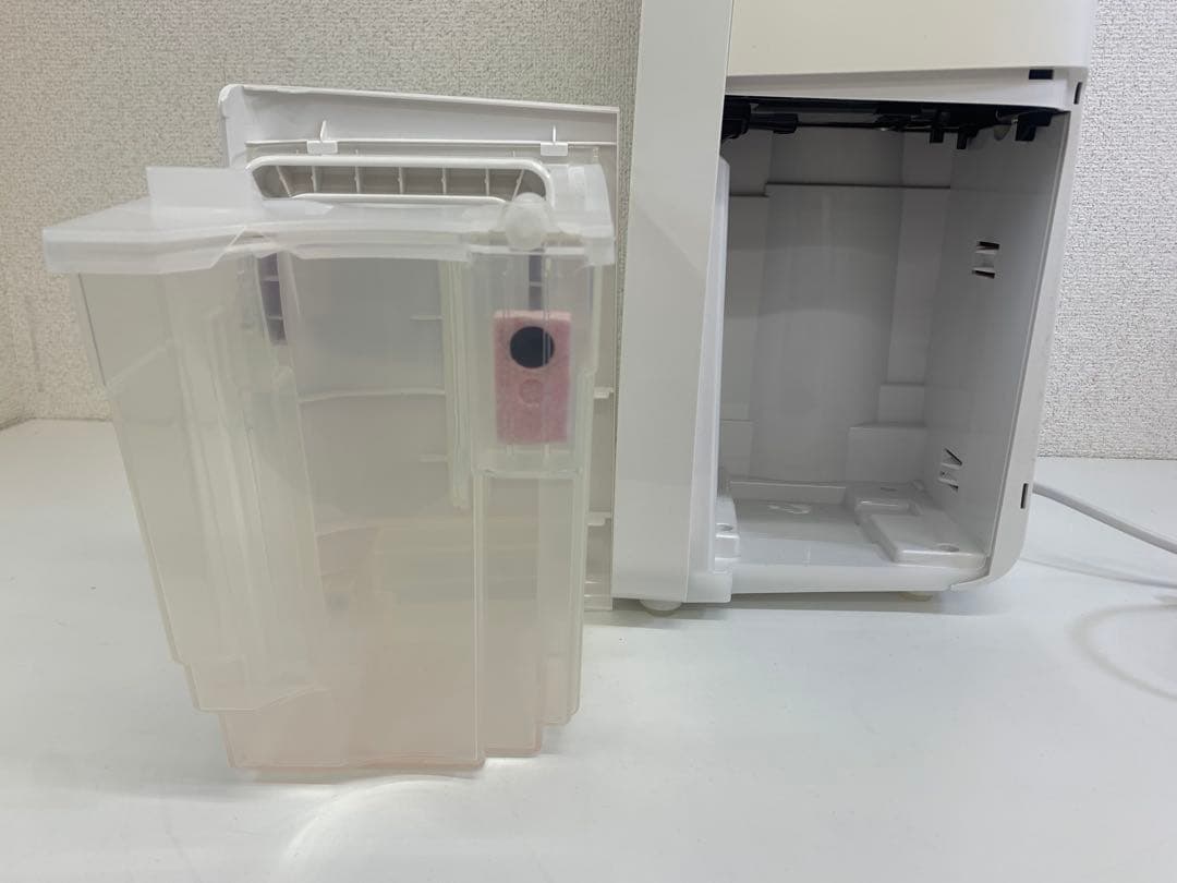 SHARP シャープ CV-N71-W シャープ 除湿機 2022年製