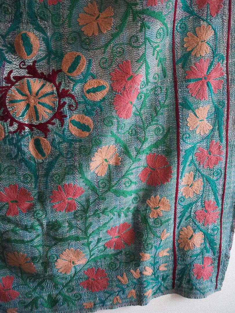 【美品】スザニ刺繍カンタキルト　スザニ刺繍　インド　一点もの