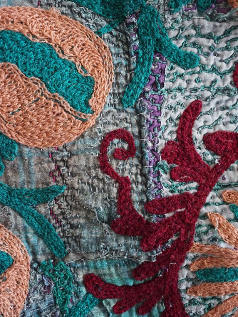 【美品】スザニ刺繍カンタキルト　スザニ刺繍　インド　一点もの