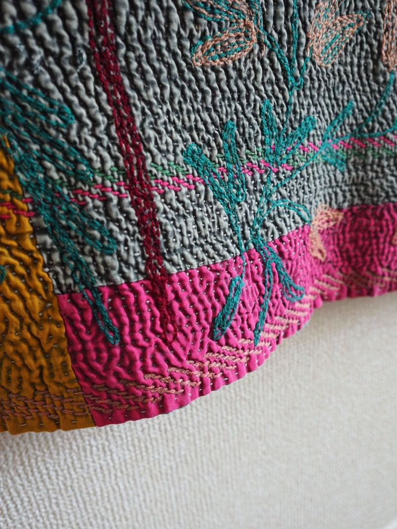 【美品】スザニ刺繍カンタキルト　スザニ刺繍　インド　一点もの