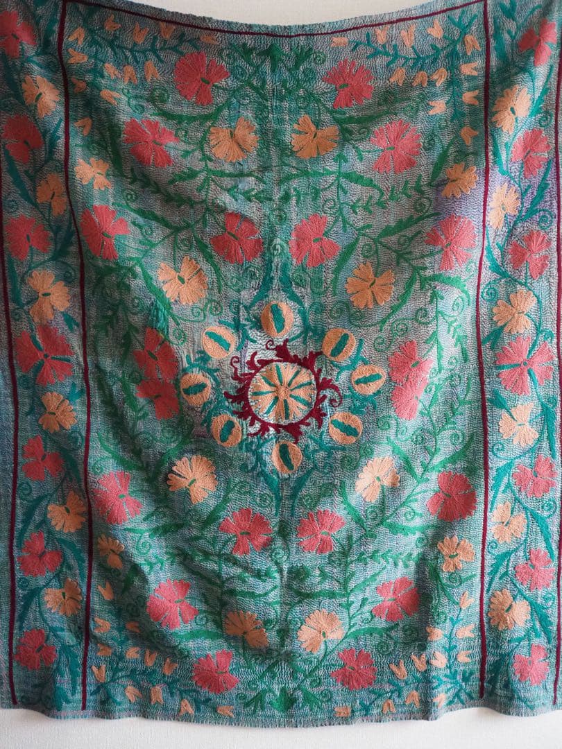 【美品】スザニ刺繍カンタキルト　スザニ刺繍　インド　一点もの