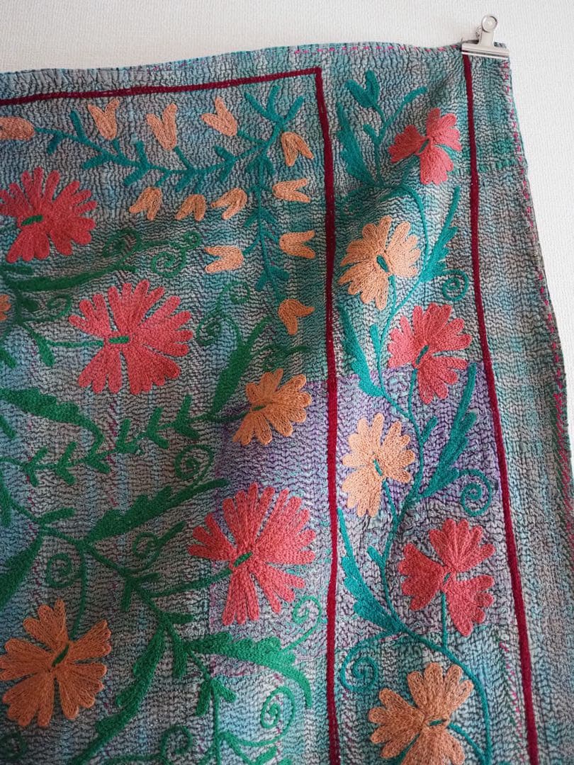【美品】スザニ刺繍カンタキルト　スザニ刺繍　インド　一点もの