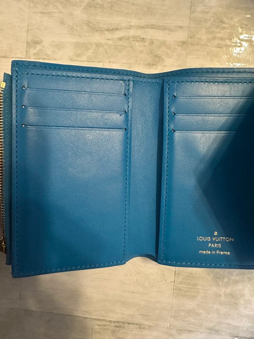 ルイヴィトンレディースポルトフォイユヴィクトリーヌナノグラム