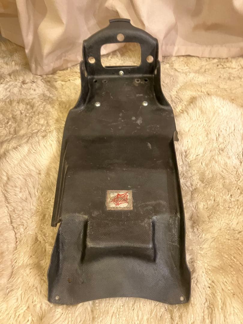 A-TECHフェンダーレス