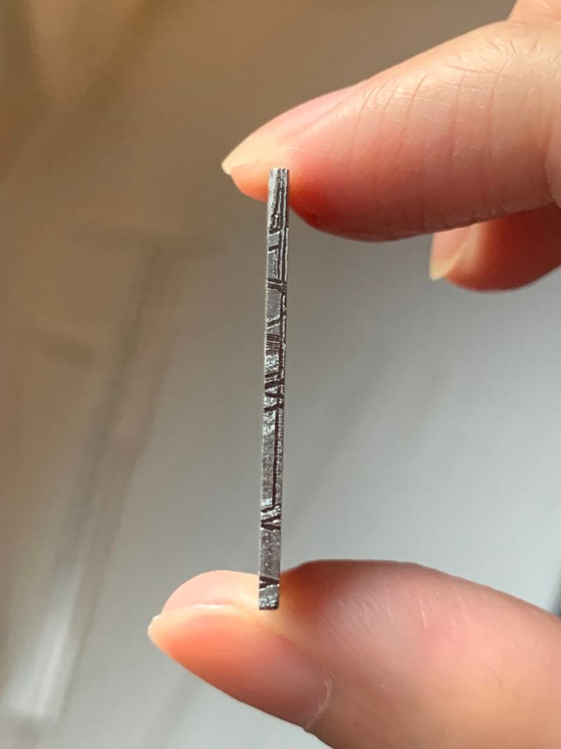 ギベオン鉄隕石　スライス標本　メテオライト　セリコ　パワーストーン　化石　根付