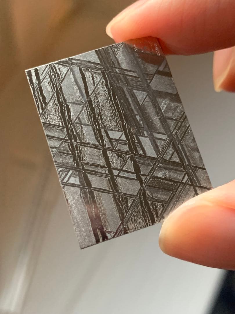 ギベオン鉄隕石　スライス標本　メテオライト　セリコ　パワーストーン　化石　根付