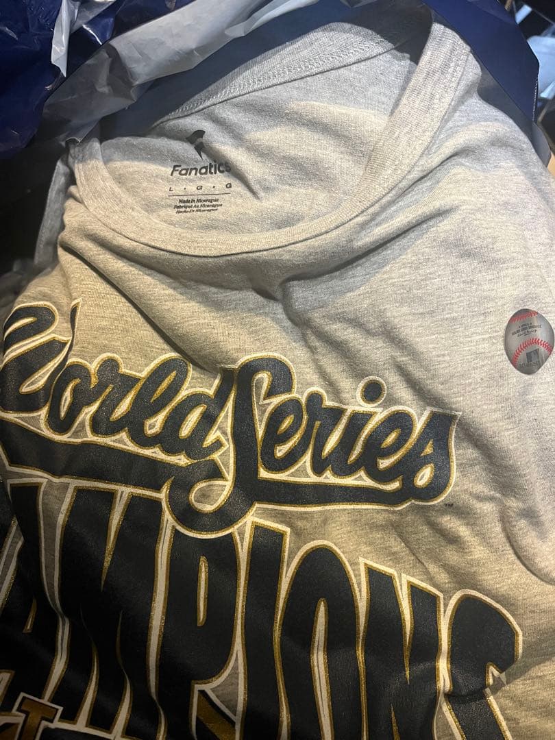2025年ワールドシリーズ チャンピオンTシャツ L