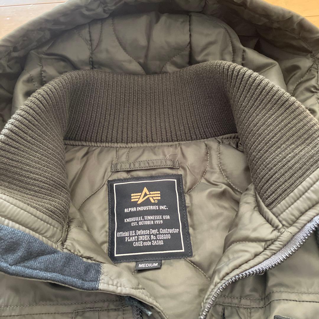 アルファインダストリーズ　フーデッドリブジャケット　Mサイズ