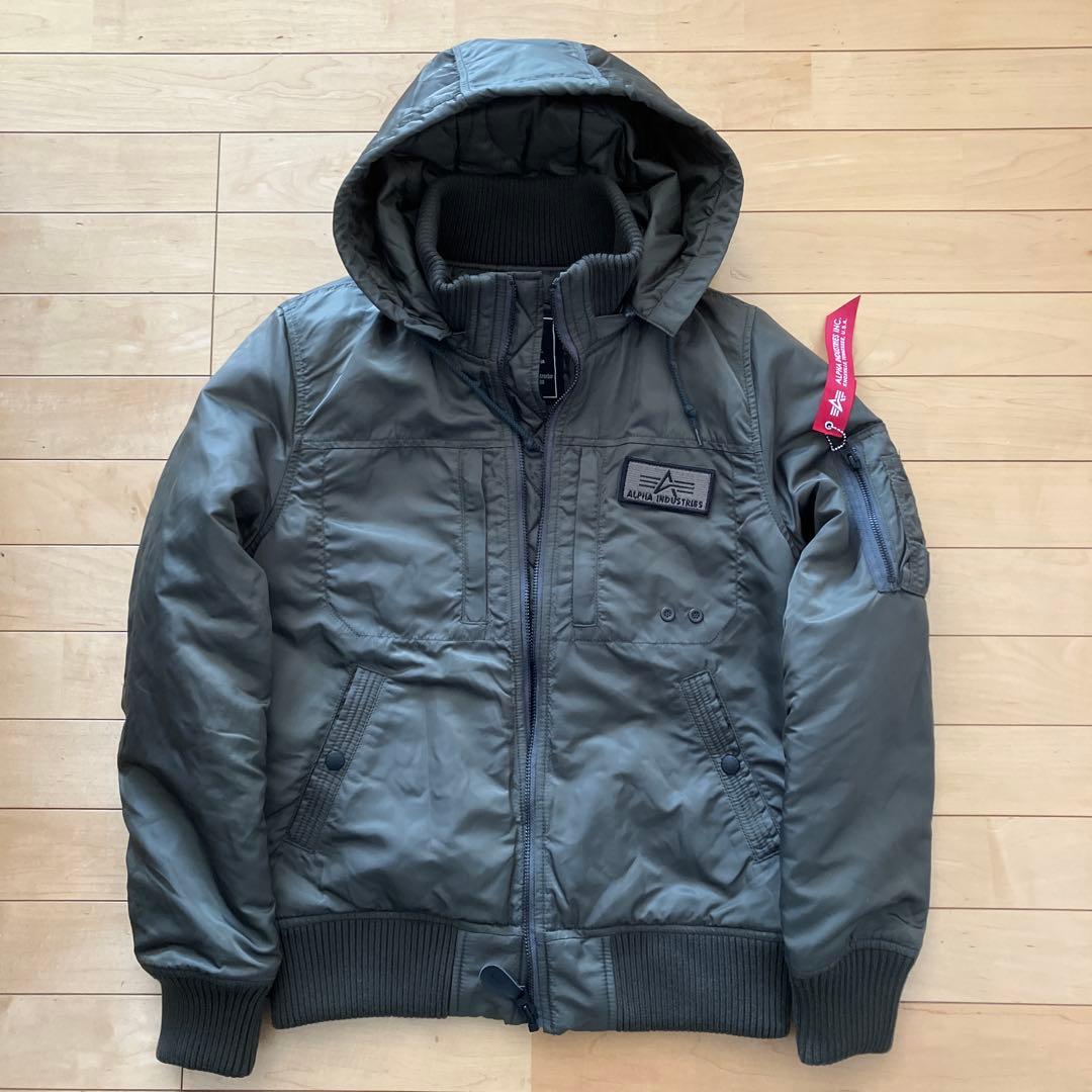 アルファインダストリーズ　フーデッドリブジャケット　Mサイズ