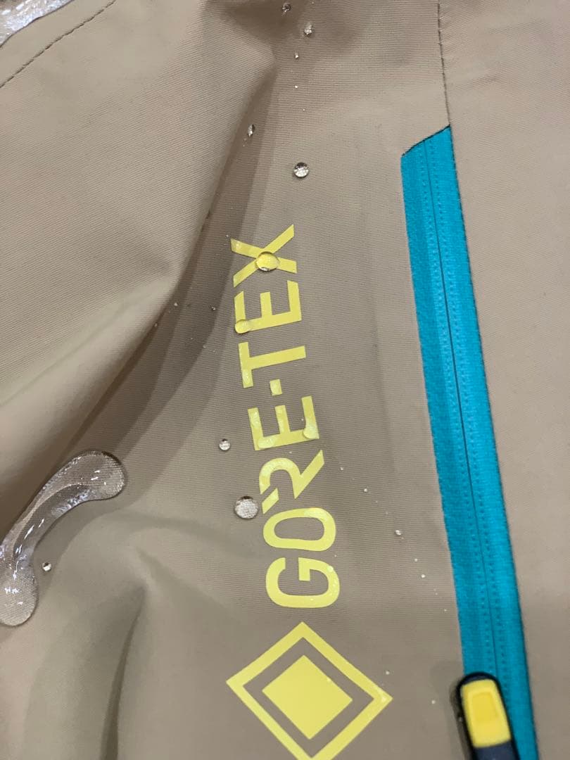 美品BURTON ak gore-tax Jacket