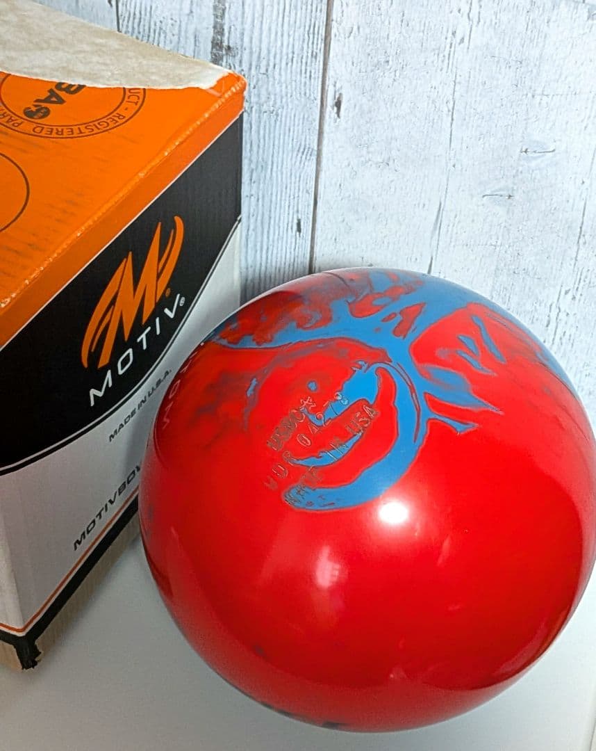 15P マックス スリル ソリッド ボウリング ボール