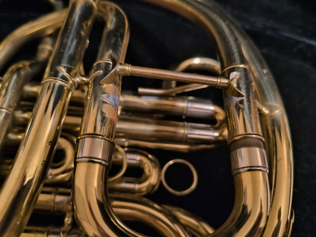 最終値下げです! Kaerntner フルダブルホルン マウスピース付き