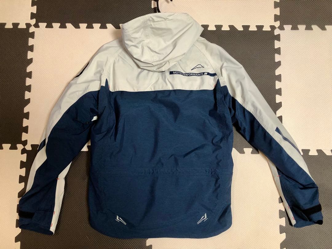 ウインターアメニタジャケット サイズ:L カラー:ホワイト/ネイビー