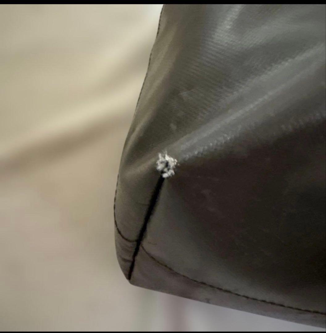 レア✨マルニ　トートバッグ　A4 大容量　PVC バイカラー　肩掛　チャーム