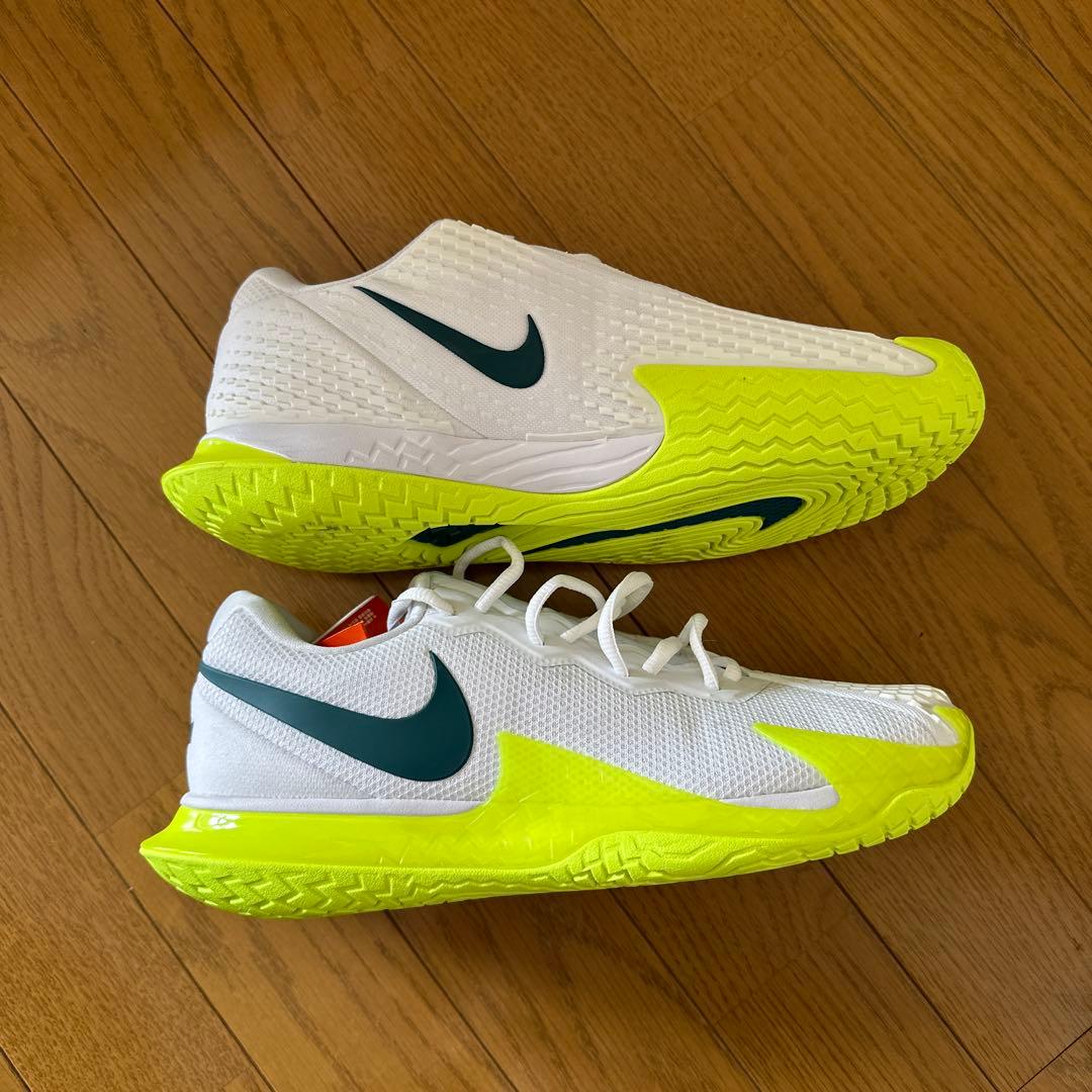 SALE Nike RAFA ナダルモデルテニスシューズ 新品　26.5メンズ