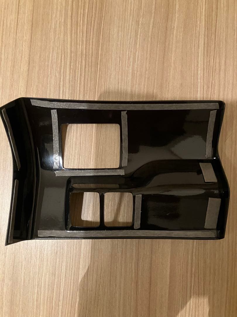 キャラバン Body Lineダッシュパネル【ボディーライン】used カーボン