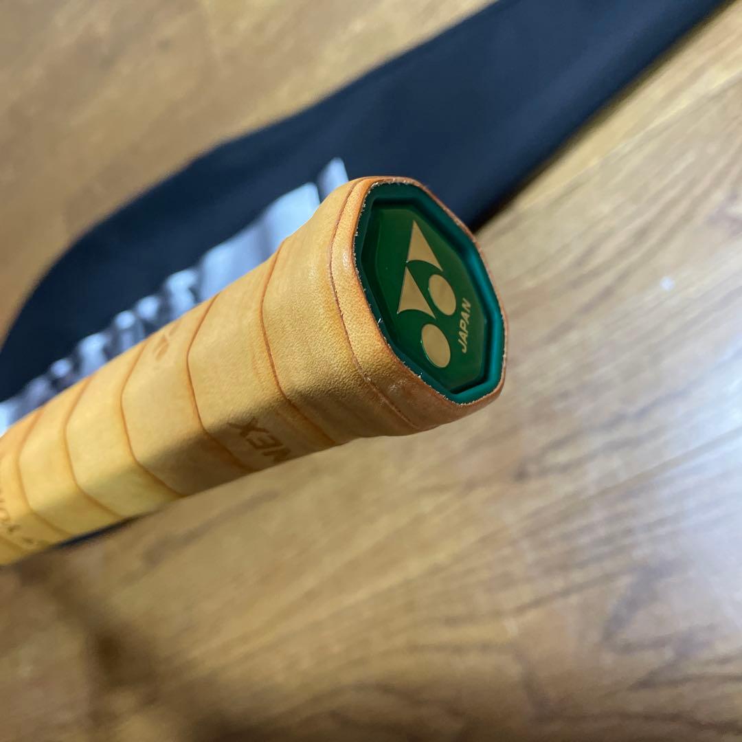 ヨネックス　CARBONEX アッキー