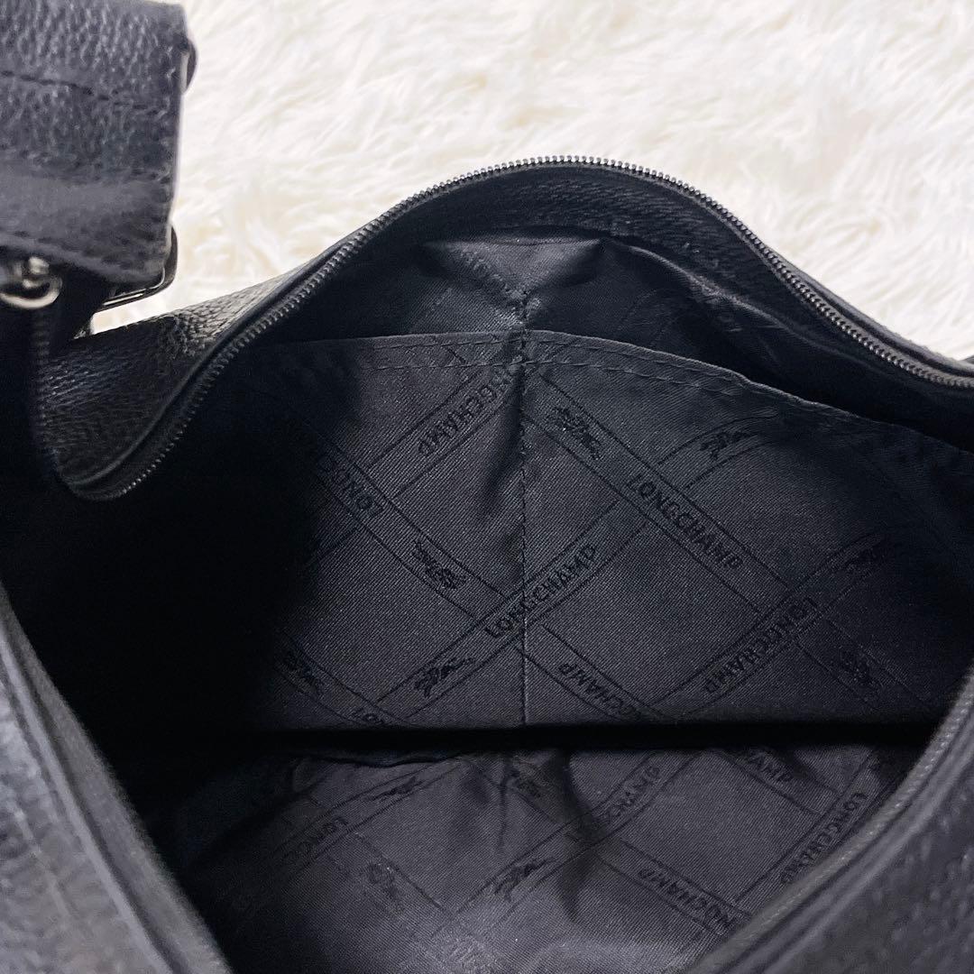 極美品 Longchamp ロンシャン ワンショルダー オールレザー 三日月