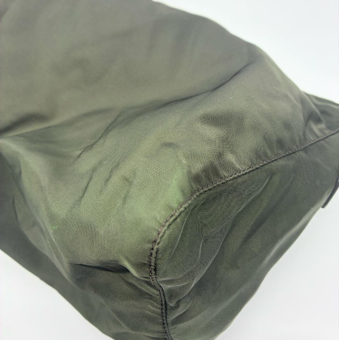 PRADA プラダ ナイロン ショルダーバッグ カーキ A1359C2