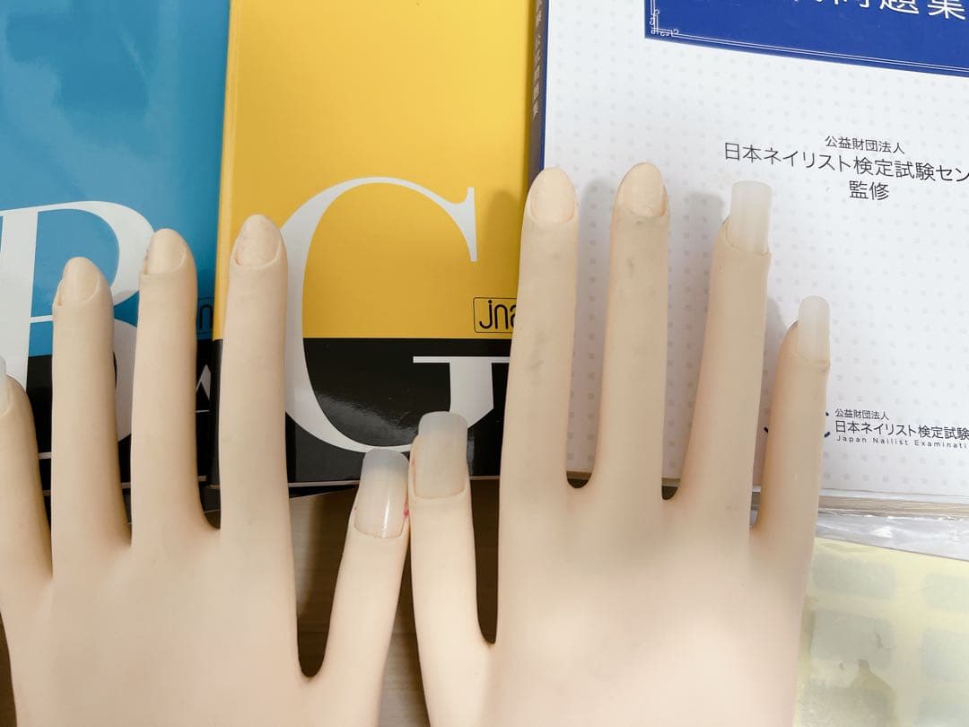 ★JNEC認定ネイルハンド＋認定モデルハンド(練習用)＋シール等＋参考書★