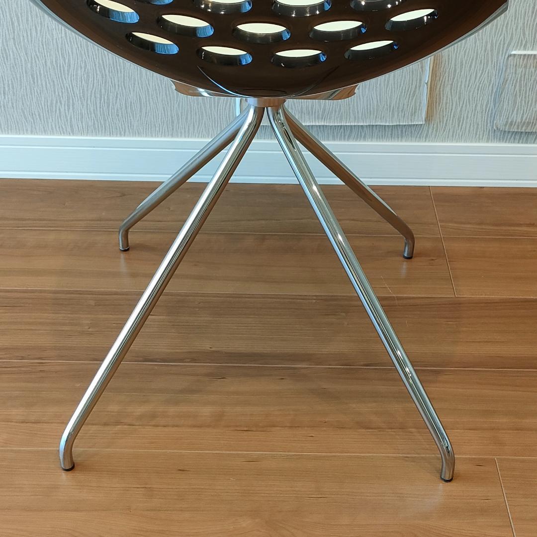 カリガリス　コヌビアジャム　デザイナーズチェア