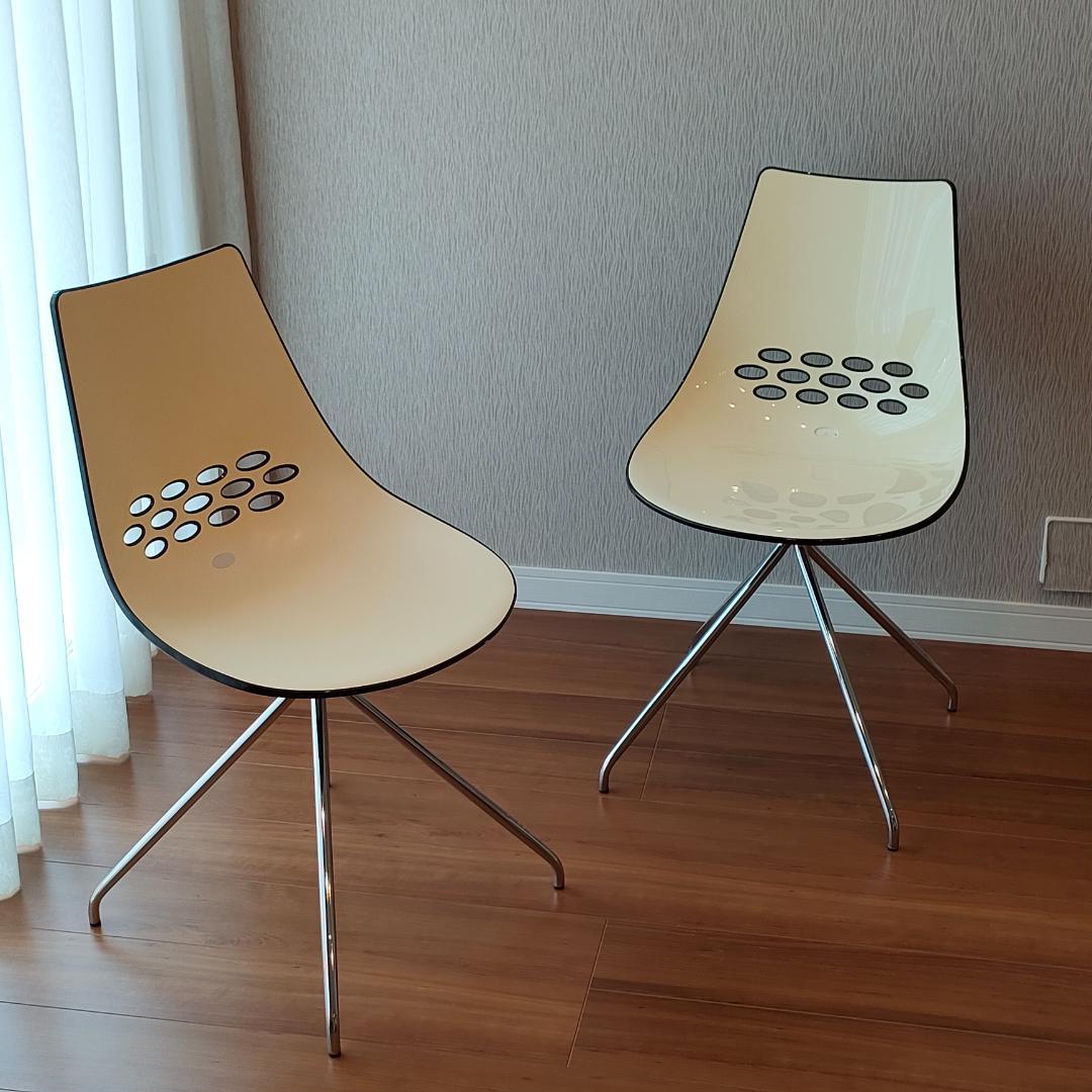 カリガリス　コヌビアジャム　デザイナーズチェア