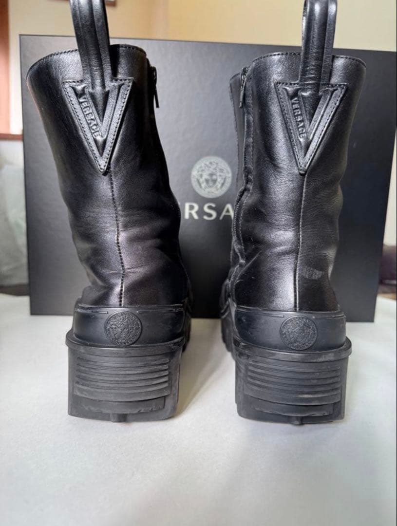 ☆*様 VERSACE ブラック レザー ブーツ　バレンシアガ　bulldoze