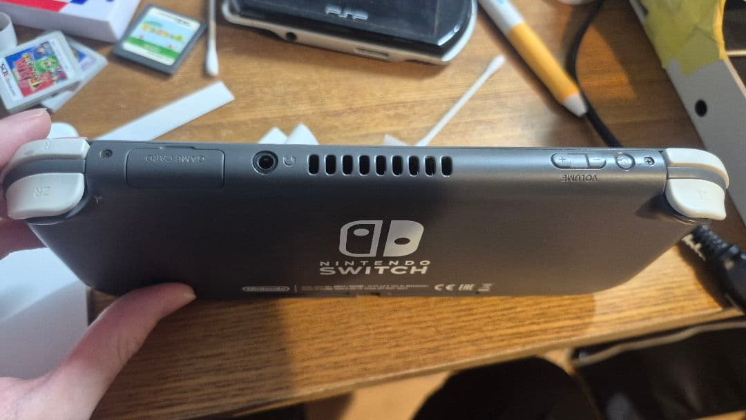 Nintendo switch lite ジャンク　1690HS