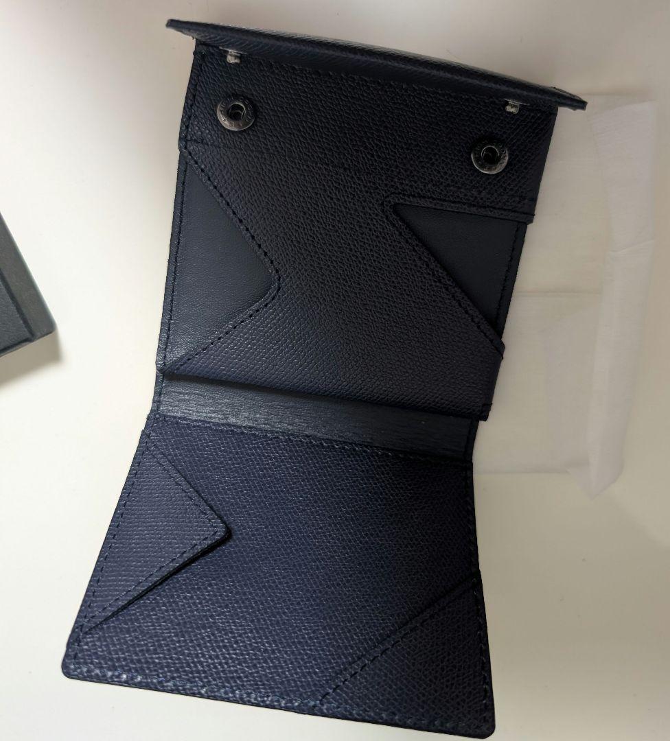 abrAsus　薄型二つ折り財布