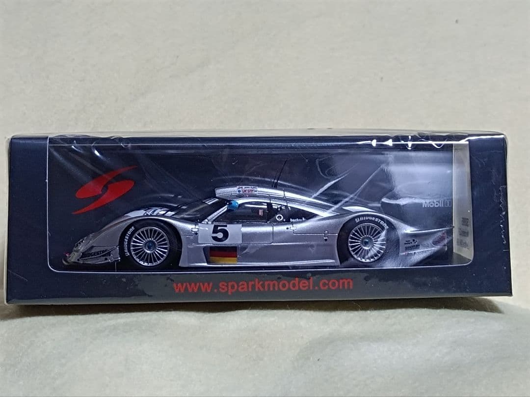 Spark 1/43 メルセデス CLR Le Mans 24H 1999