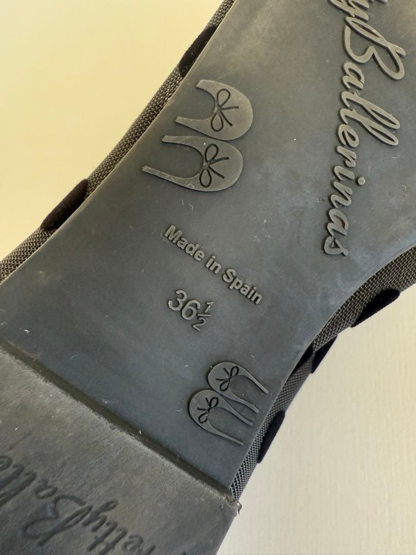 【美品】Pretty Ballerinas ドット柄 フラットシューズ　ブラック