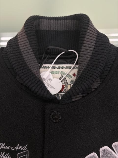 【Ｂ品ドットボタン不良】GRAF&WU音符サガラ刺繍ドンキー衿中綿スタジャン