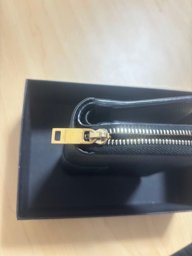 SAINT LAURENT サンローラン 二つ折り財布