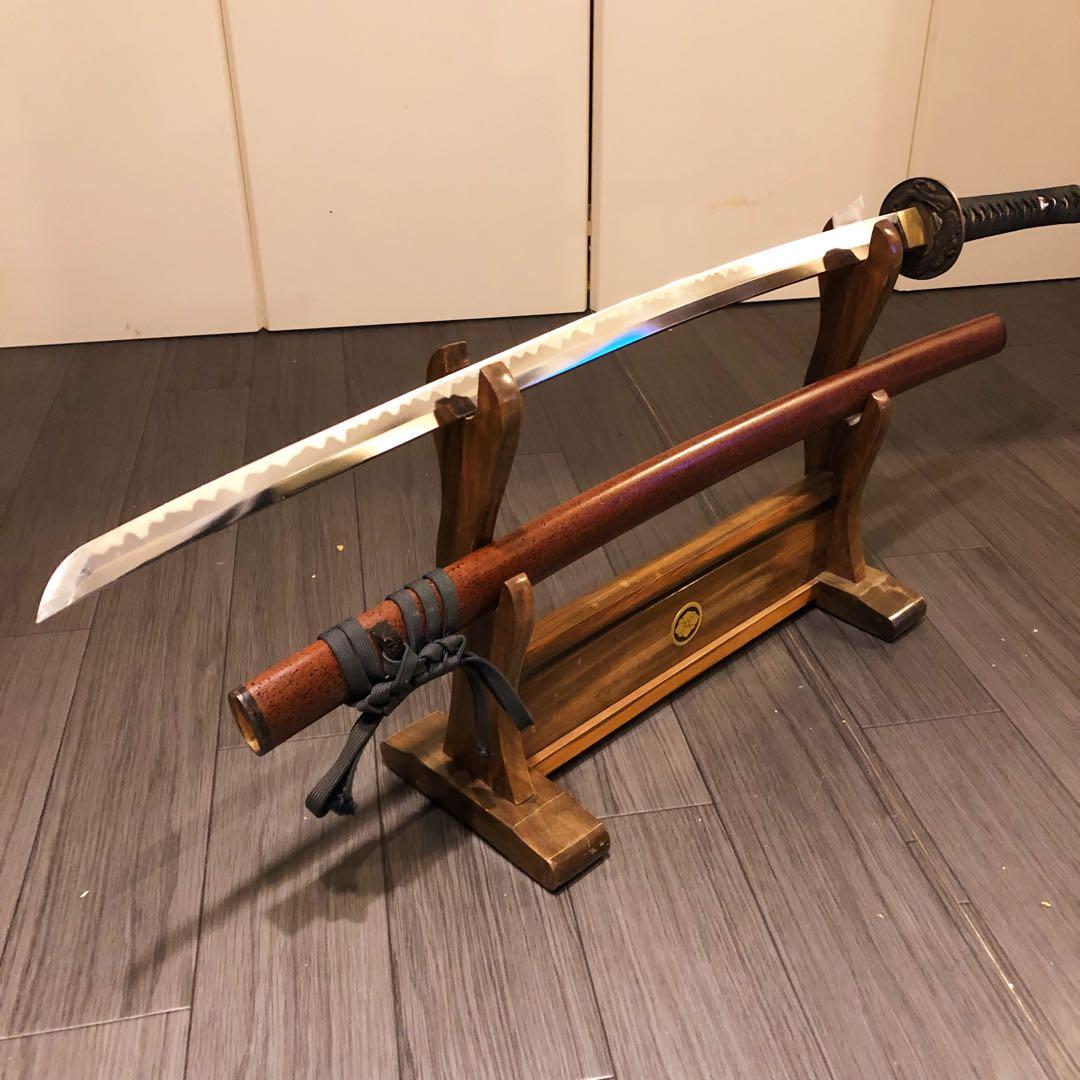 高級模造刀　深朱拵え　高級居合刀　研波刃　合金