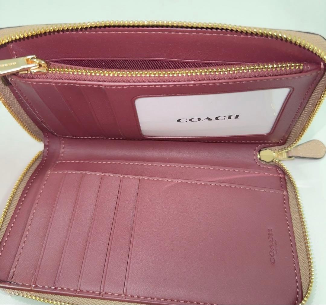 【 新品未使用 】COACH ベージュ 二つ折り財布