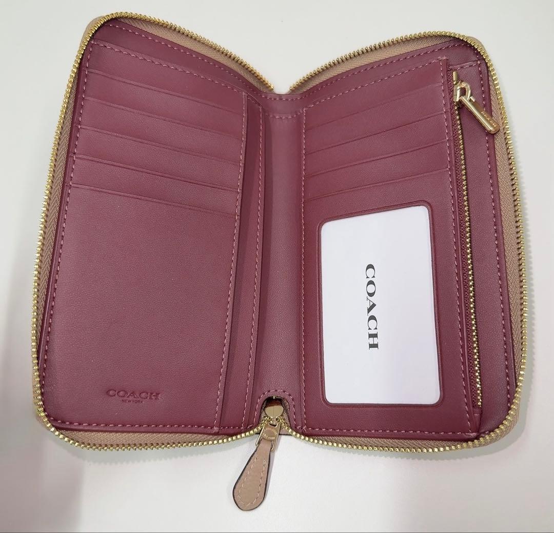 【 新品未使用 】COACH ベージュ 二つ折り財布