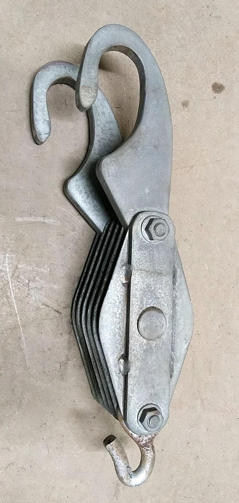 滑車　吊り具　ホイスト　ウィンチ　工場