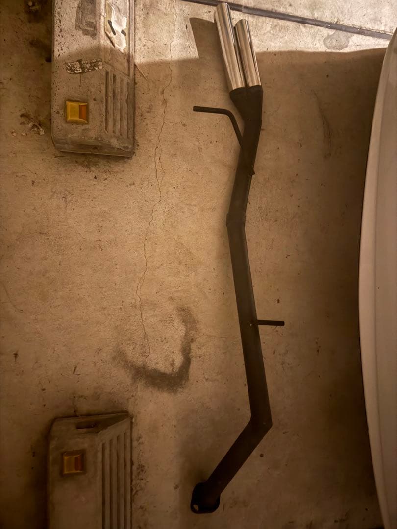 30プリウス　ワンオフマフラー