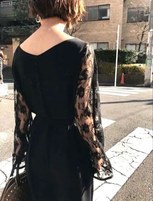 Ameri【試着のみ】LACE SLEEVE REFINED DRESS
