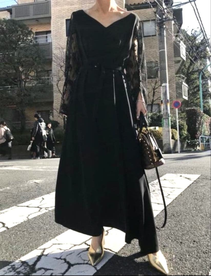 Ameri【試着のみ】LACE SLEEVE REFINED DRESS