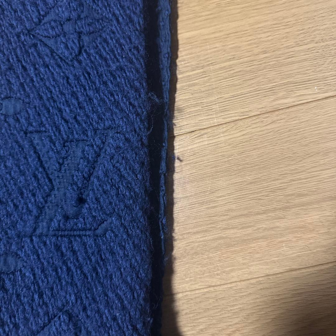 ルイ・ヴィトン、エシャルプ・ロゴマニア マフラー（ネイビー）