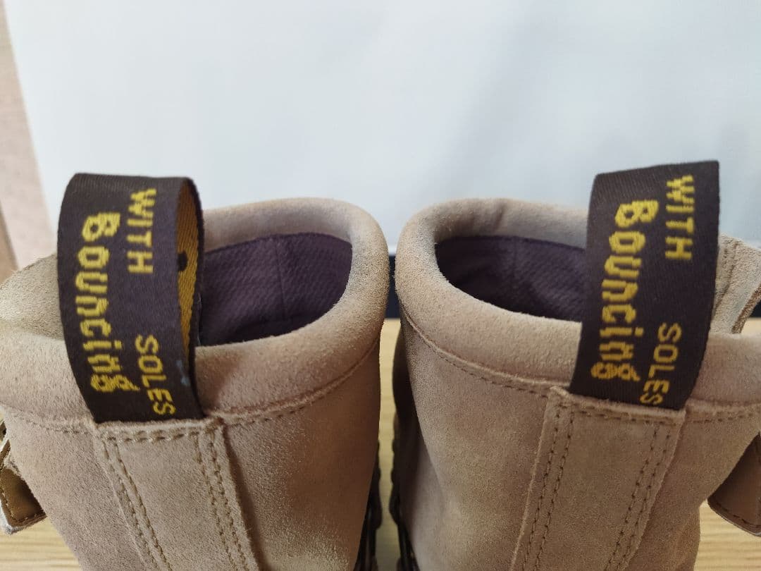 紺*野様 Dr. Martens ベージュ スエード ワークブーツ　アンクルブー