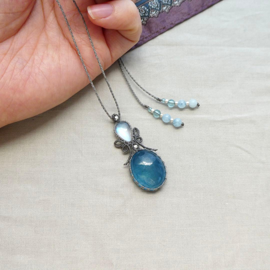 宝石質ムーンストーン・アクアマリンのマクラメネックレス