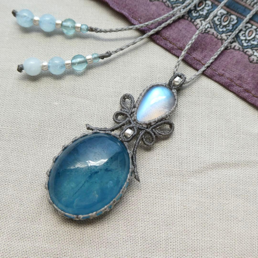 宝石質ムーンストーン・アクアマリンのマクラメネックレス