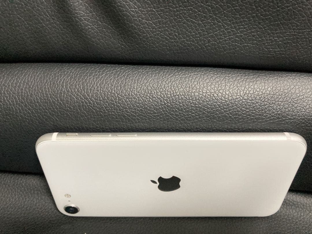 iPhone SE2(第2世代) 64GBホワイト