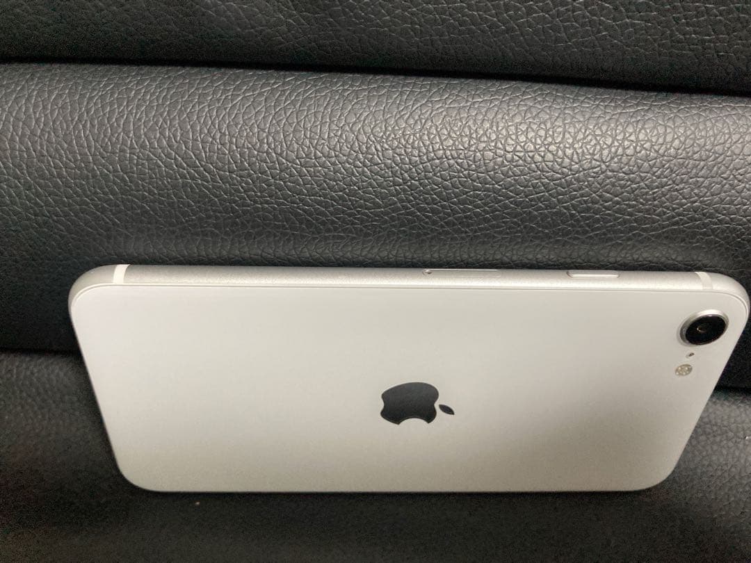 iPhone SE2(第2世代) 64GBホワイト