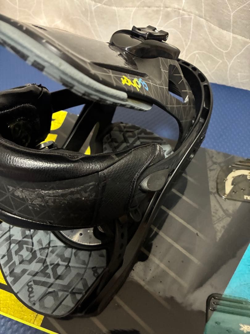 馬*ん様 サロモン Surface 156カラー統一ビンディングMサイズ