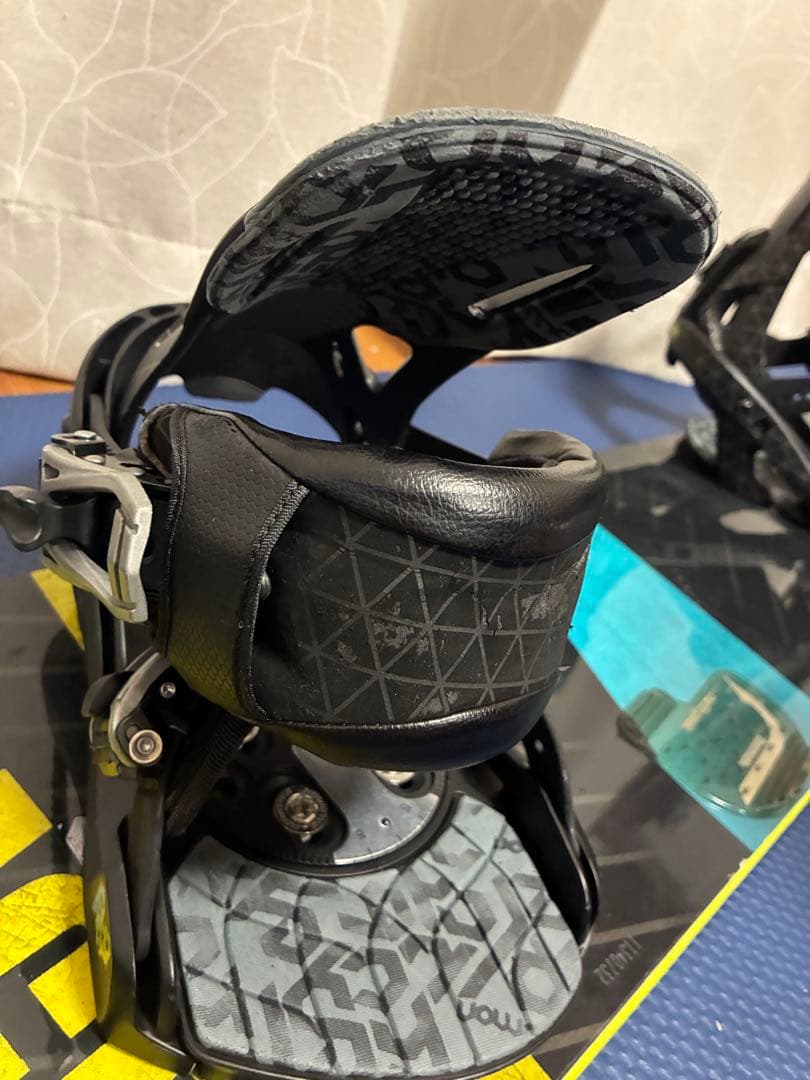 馬*ん様 サロモン Surface 156カラー統一ビンディングMサイズ