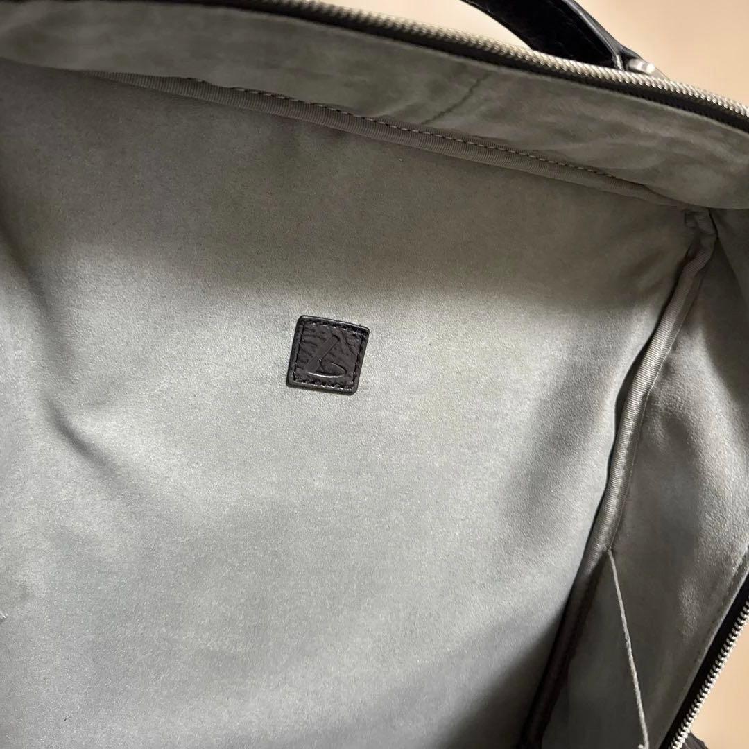 土屋鞄 トラベル バックパックブラック