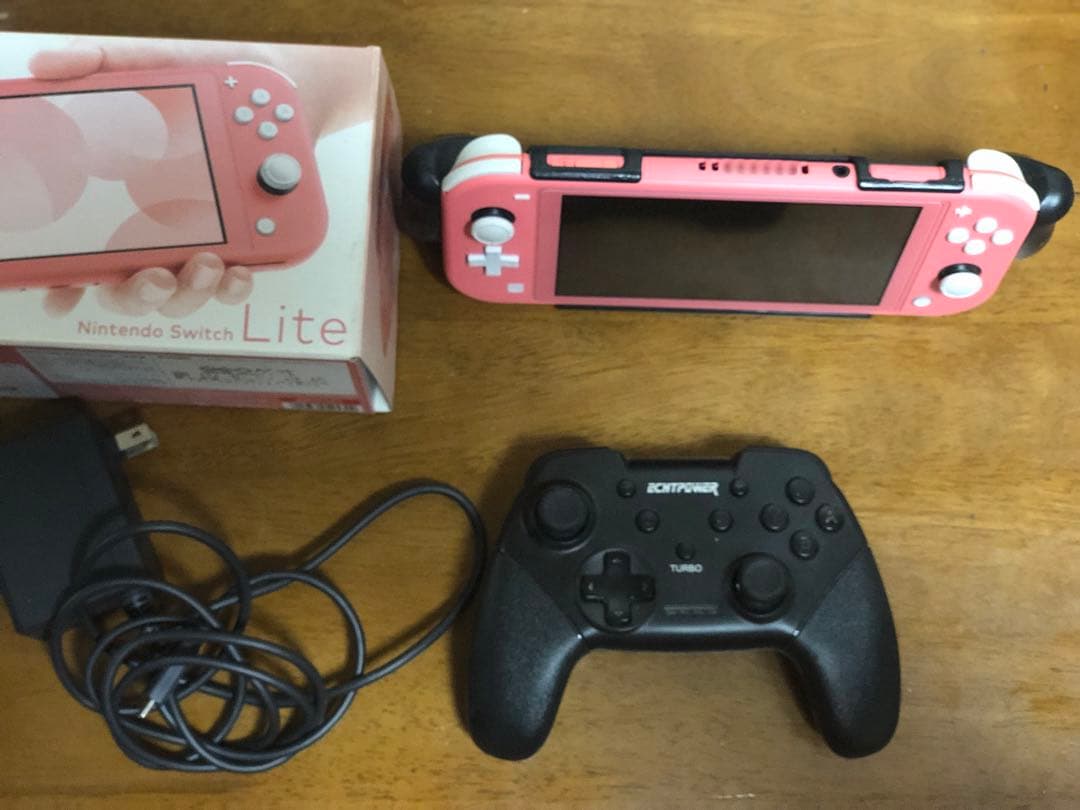 Nintendo Switch Lite コーラル　ピンク　本体　箱付き